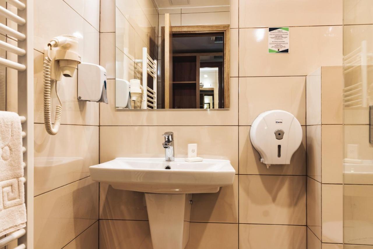 Hotel Domnitei Călimăneşti المظهر الخارجي الصورة