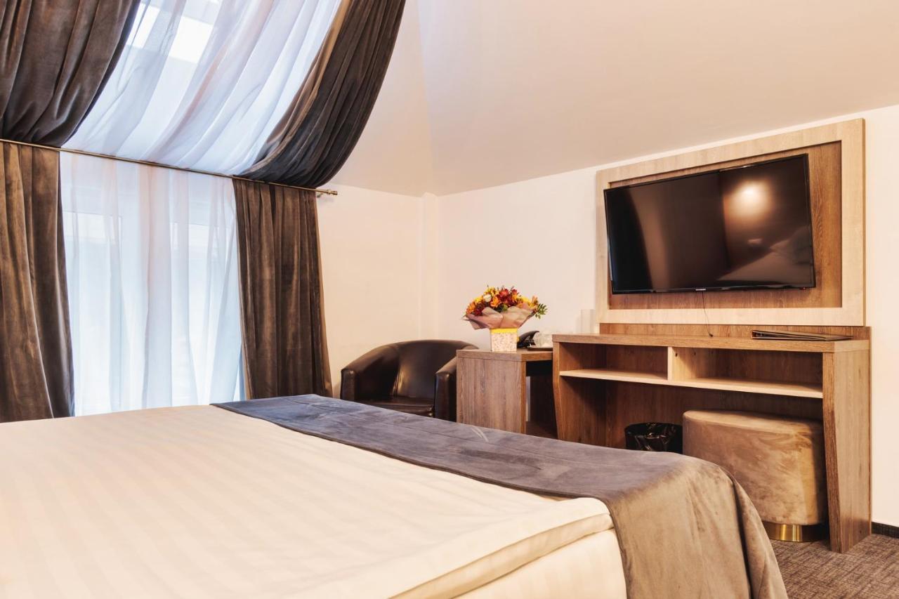 Hotel Domnitei Călimăneşti المظهر الخارجي الصورة