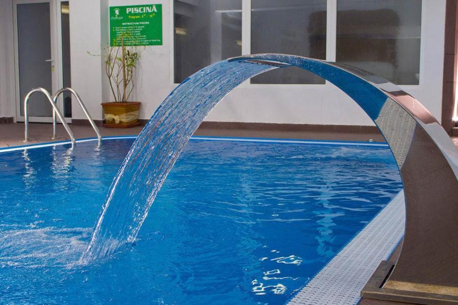 Hotel Domnitei Călimăneşti المظهر الخارجي الصورة